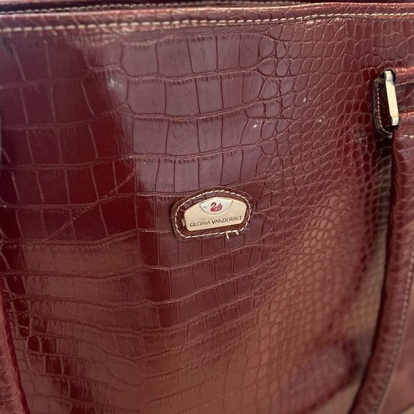 Gloria Vanderbilt Red/Burgandy Croc Patterned Shoulder Bag/Tote - Picture 2 of 13